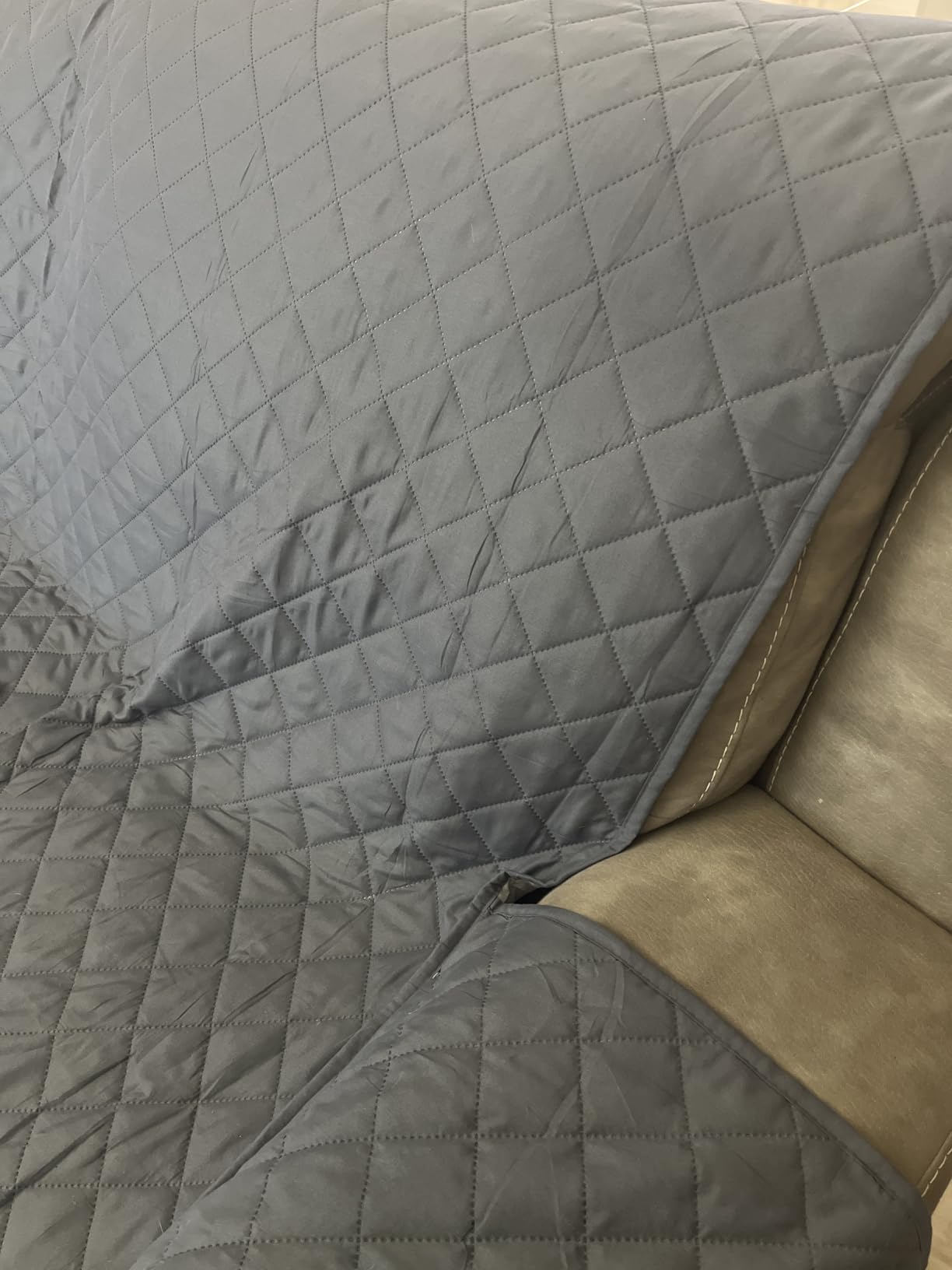 Textilhome Malu Copridivano 3 Posti 160 cm Grigio Imbottito