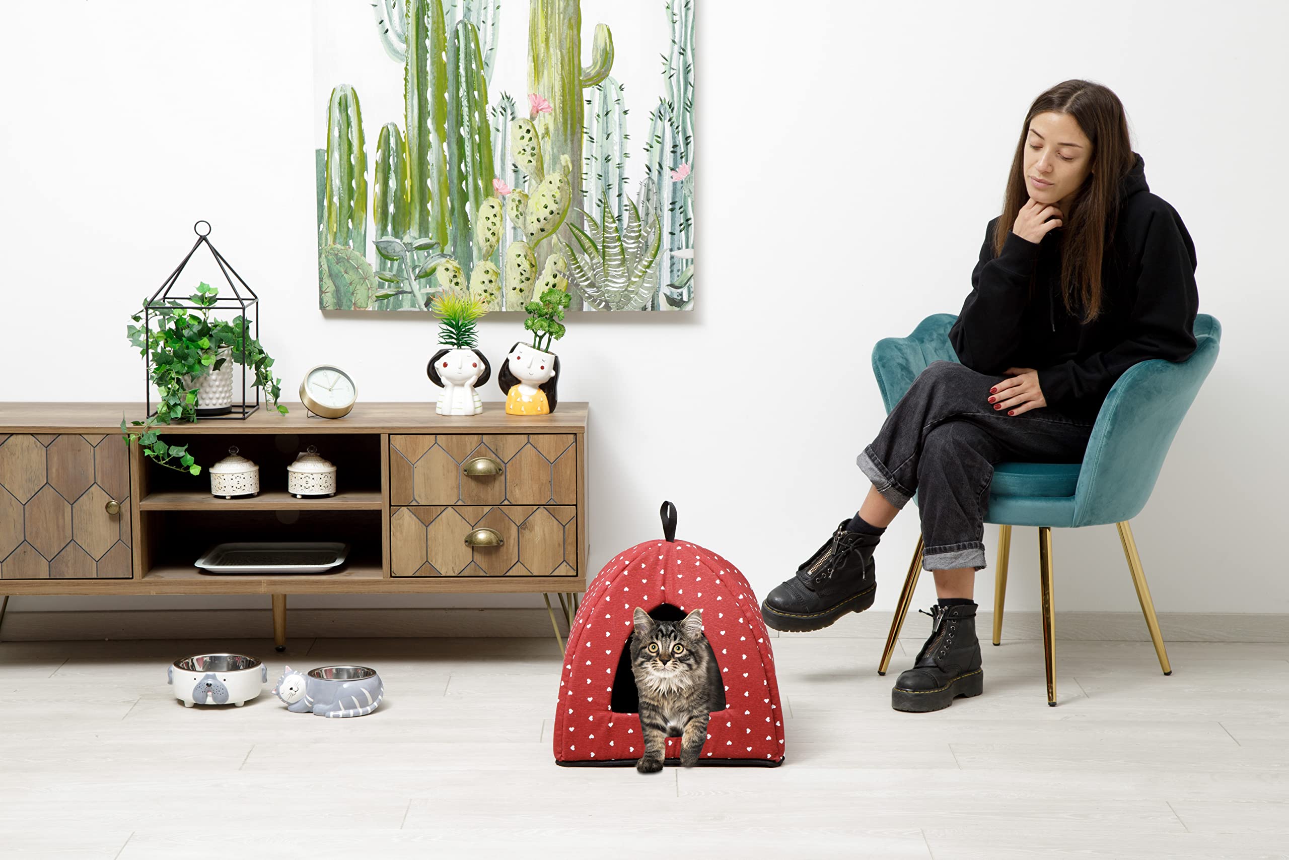 Baroni Home cuccia gatto piramide rossa cuori 40 cm lavabile