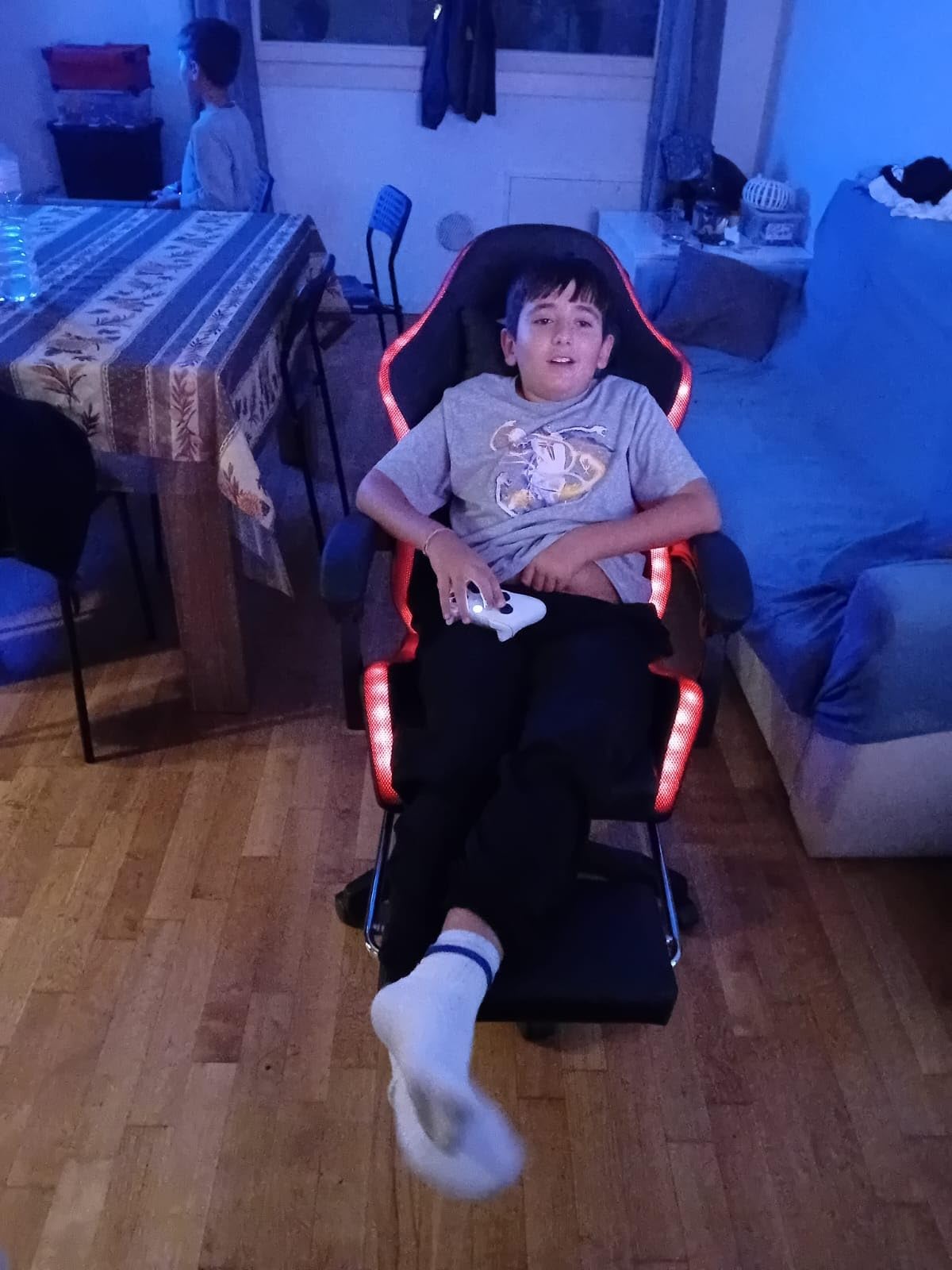 Baroni Home sedia gaming rossa con LED e poggiapiedi
