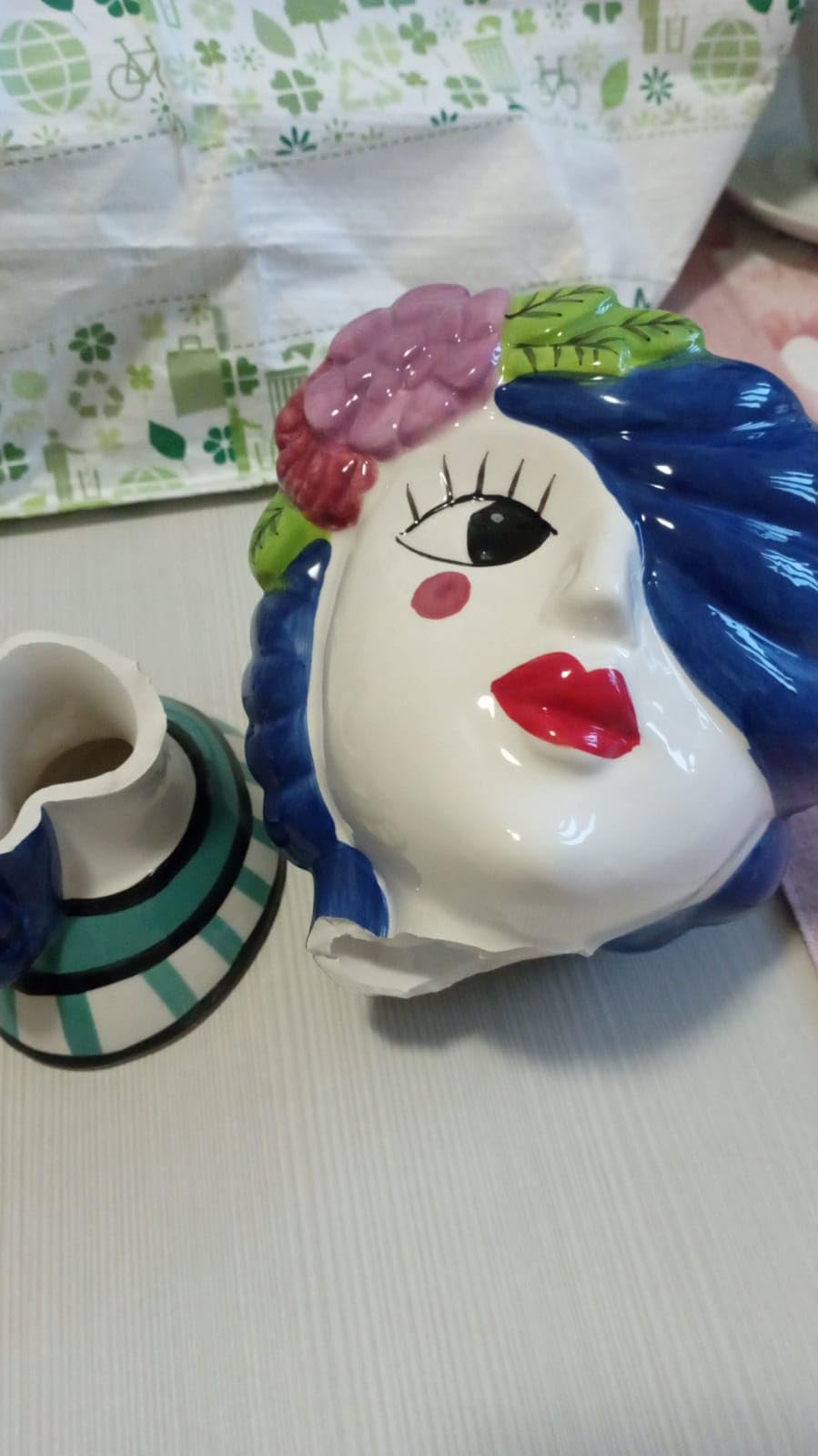 Baroni Stilish Iris vaso in ceramica grande volto dipinto