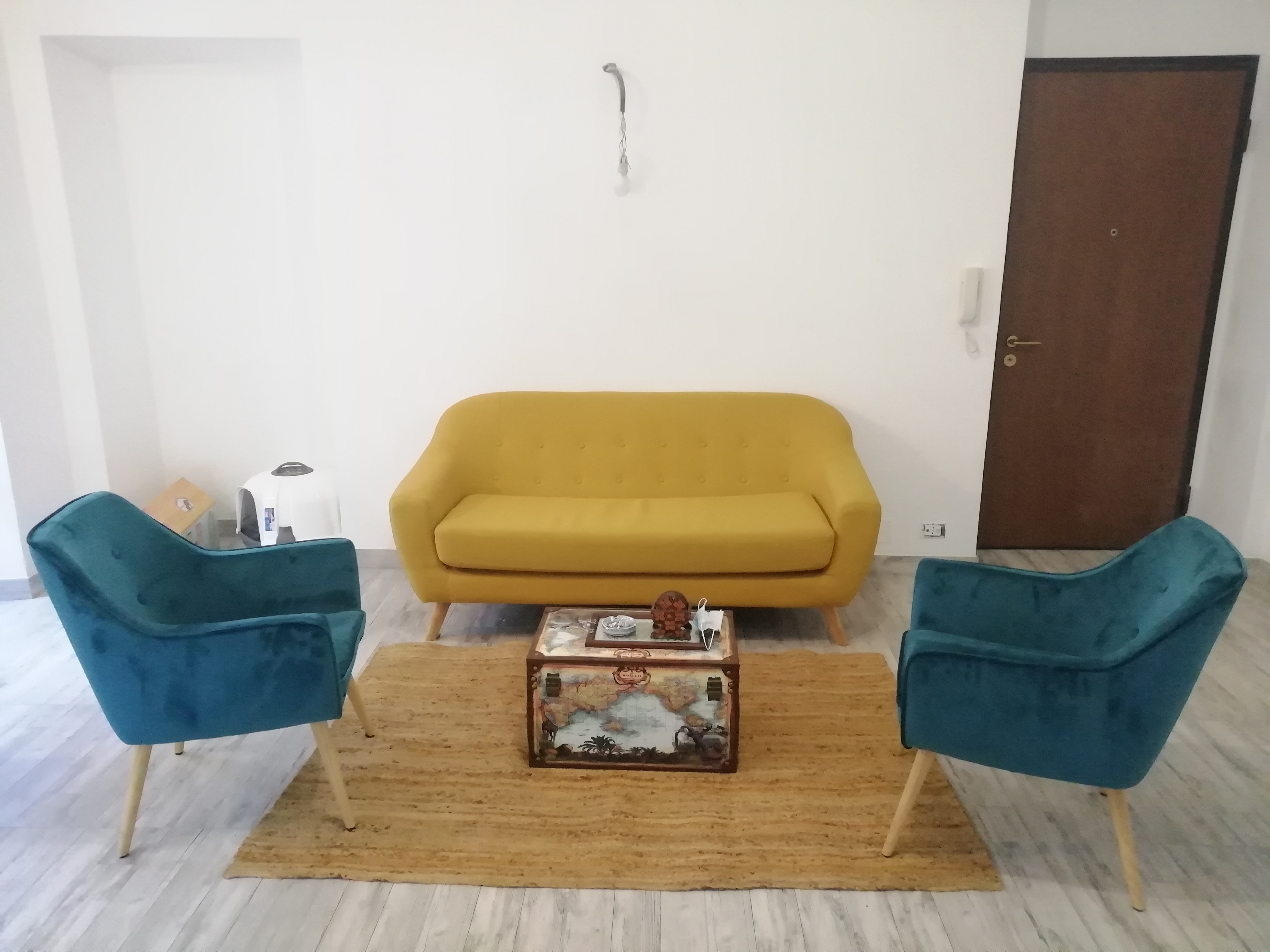 Baroni Montemaggi Poltrona Velluto Gambe Legno 65x65x85 cm