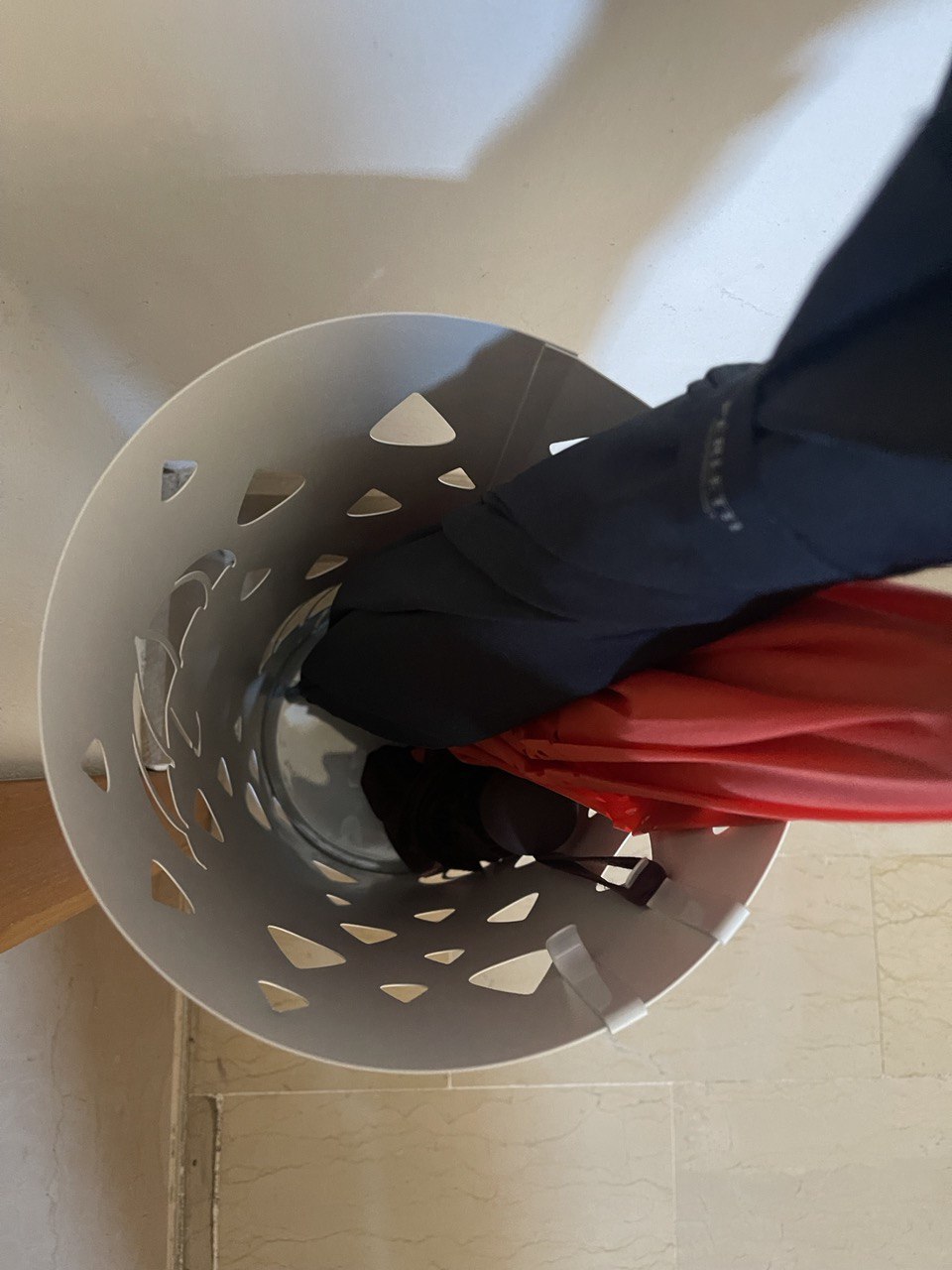 Baroni Home portaombrelli cilindrico pioggia metallo bianco