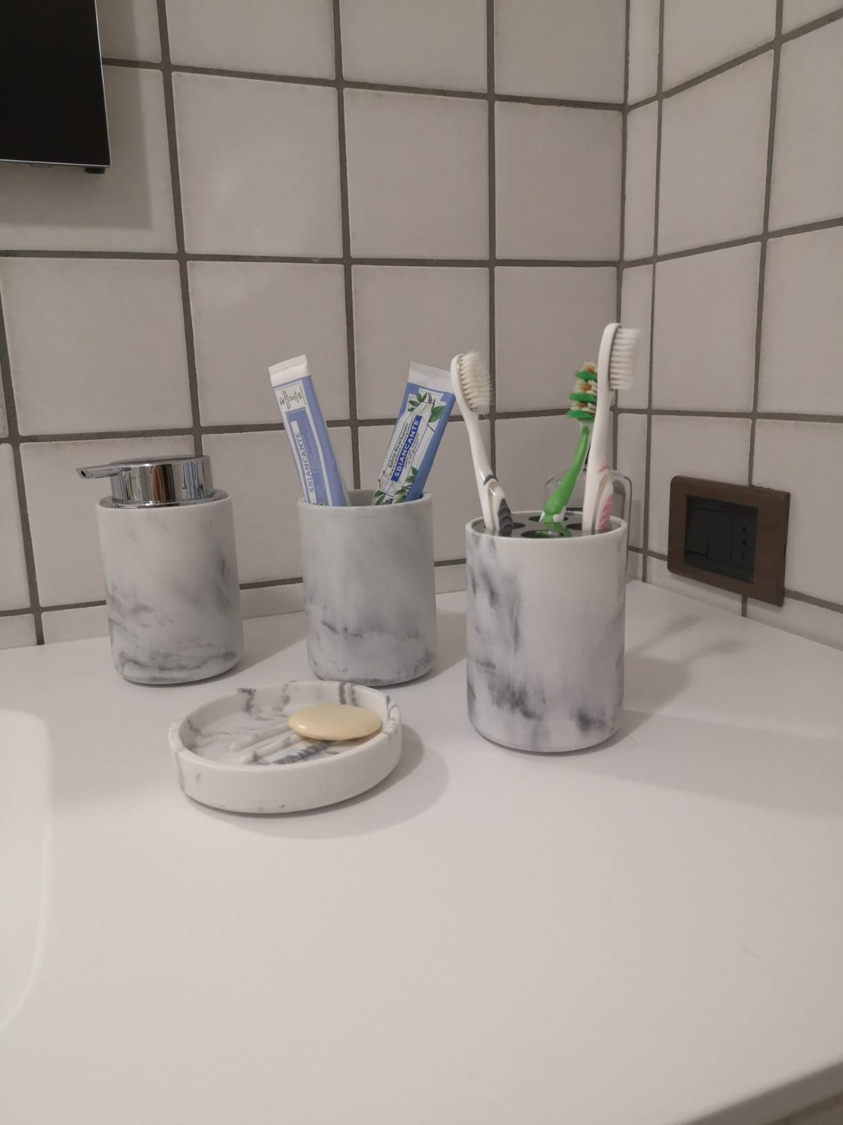 bonVIVO Marmora set accessori bagno 4 pezzi nero effetto marmo