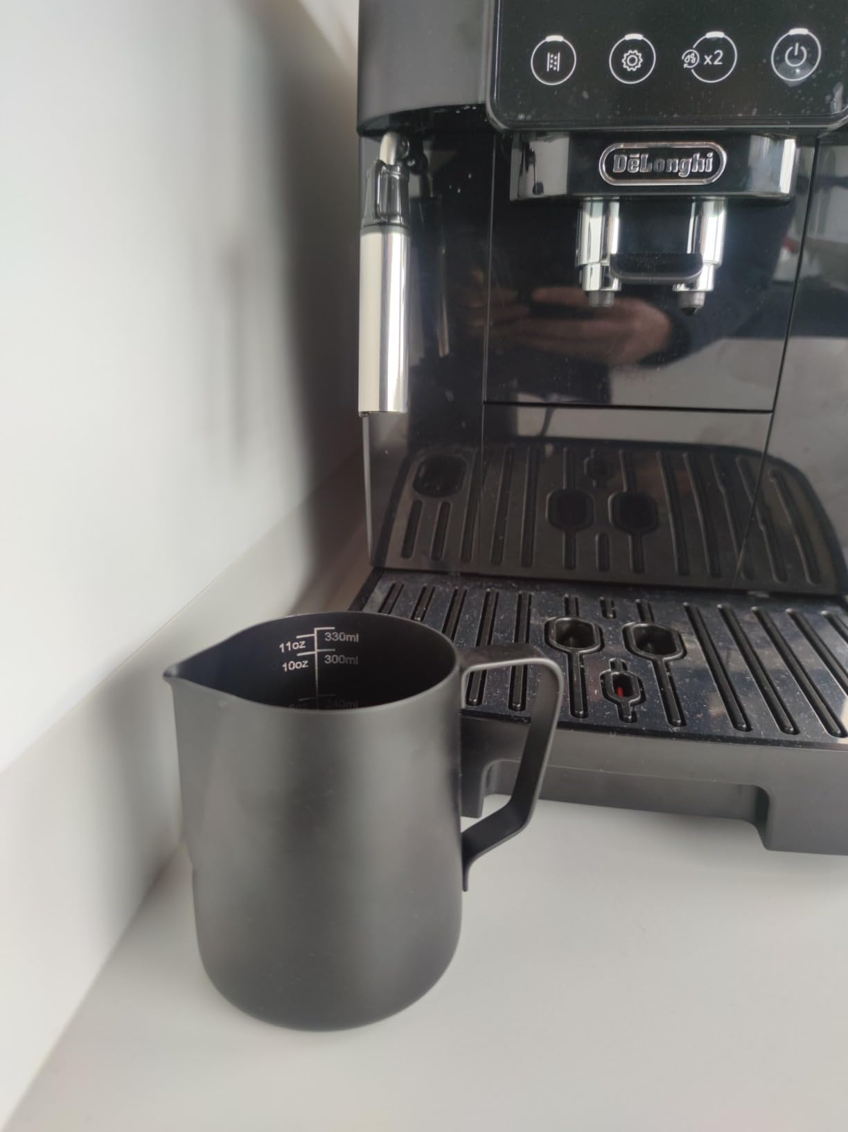 bonVIVO Muvo Lattiera Acciaio Inox 330 ml Argento Graduata